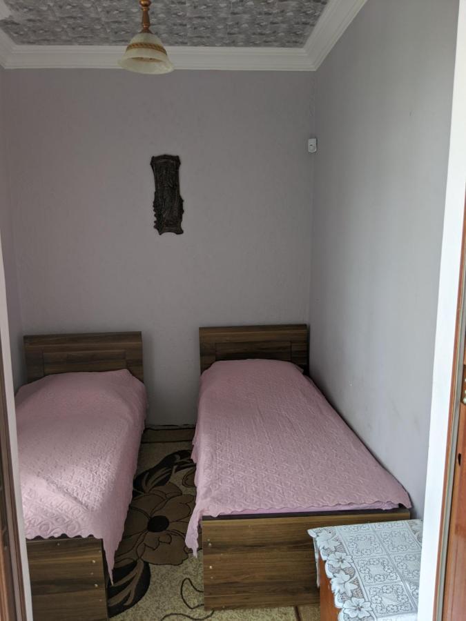 Mano's Guest House Kobuleti Extérieur photo